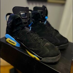2017 Air Jordan 6 Retro UNC Size 9 (USED)